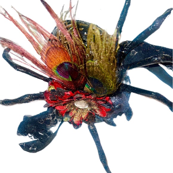 Glitz & Glam Black Spider Hat w/ Lace Wrap - Picture 9 of 13